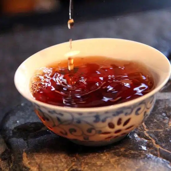 什么季節(jié)喝普洱茶好？喝普洱茶的禁忌和注意事項(xiàng)?