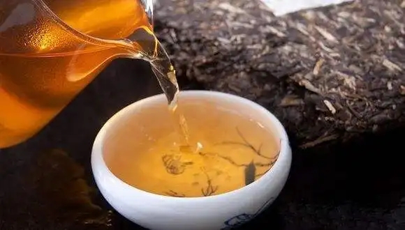 為什么越來(lái)越多人選擇普洱茶！