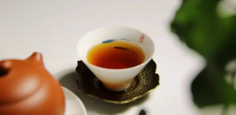 剛剛說出了古樹純料與拼配之間的秘密！